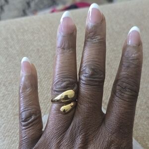 Adornia Gold Tarnish Resistant Overlapping Chunky Bands Ring Size 8 Women